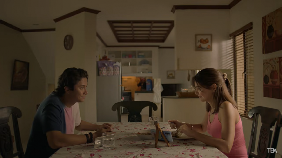 MOVIE REVIEW: Dito at Doon (2021)